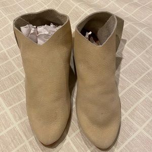 Sevilla Smith x Elizabeth Suzann collab Terilyn Boot